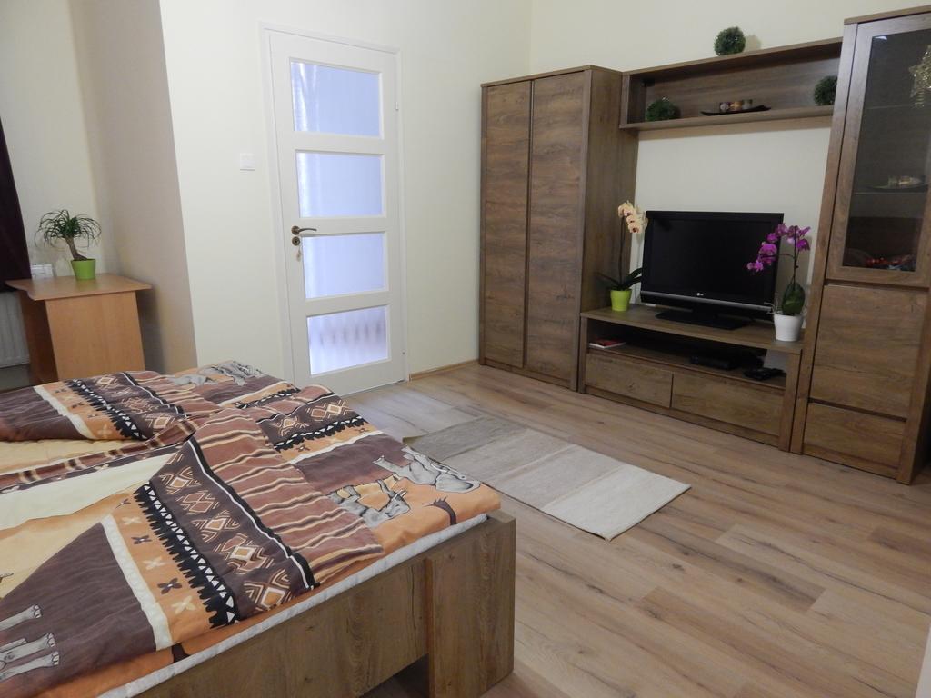 Csillagvirág Apartman Mosonmagyarovar Exterior foto